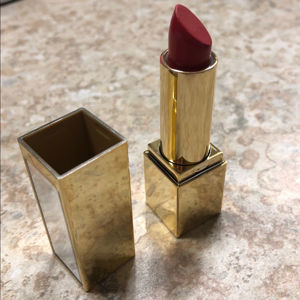 Estée Lauder Pure Color Envy lipstick